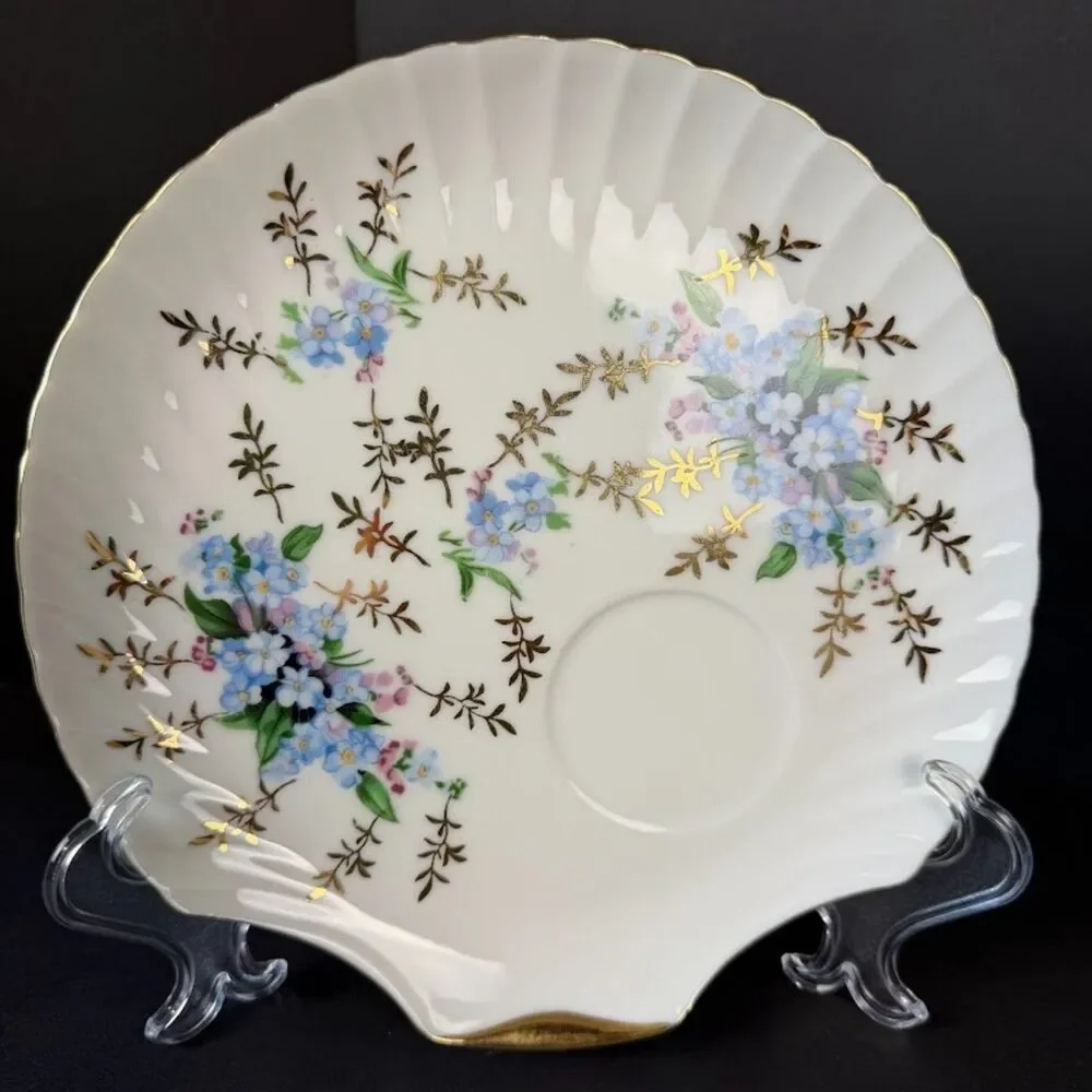 Set of 2 Vintage Floral Yamaka YAM86 Shell Shaped Snack Plates, MCM